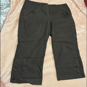 Larry Levine Dark Brown Capris